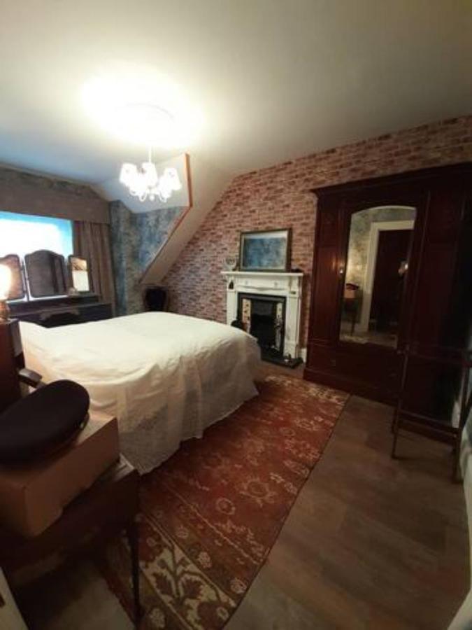 The Attic Apartment At Number 54 Ilfracombe Exterior foto